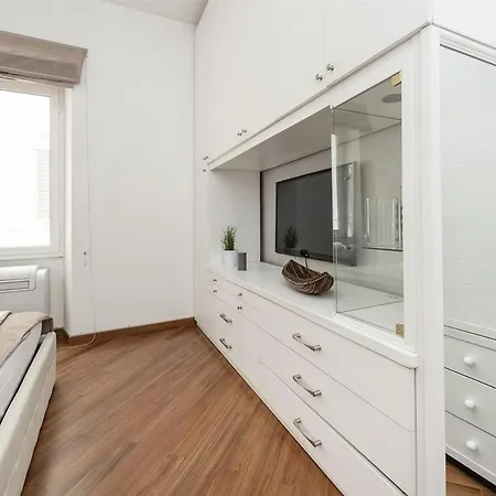 Farnese House Apartment *
