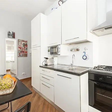 Apartment Farnese House